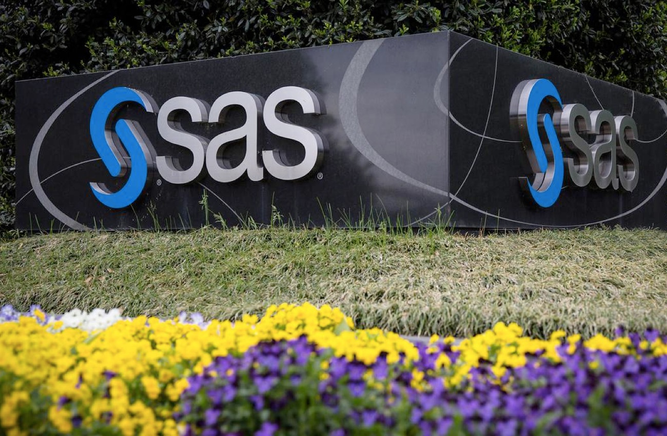 SAS Decision Builder integruje się z Microsoft Fabric