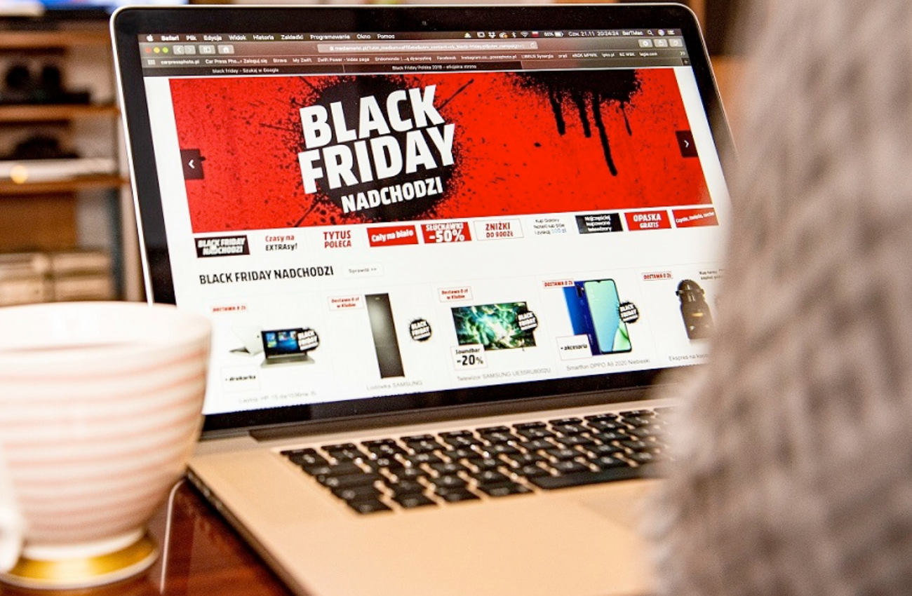 BADANIE: Pandemia zmienia podejście do Black Friday. W tym roku Polacy szczególnie liczą na duże rabaty